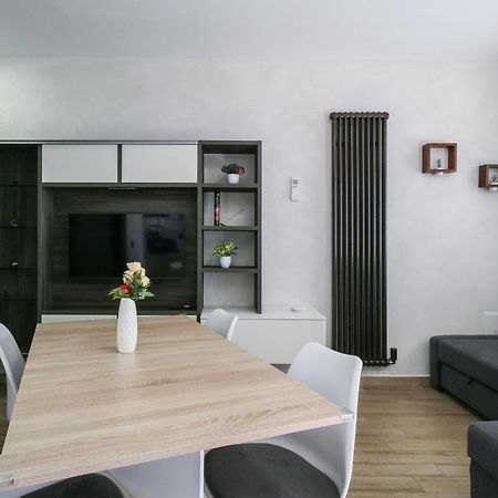 Old Lighthouse - Beach Apartment - Fiumicino Airport Экстерьер фото
