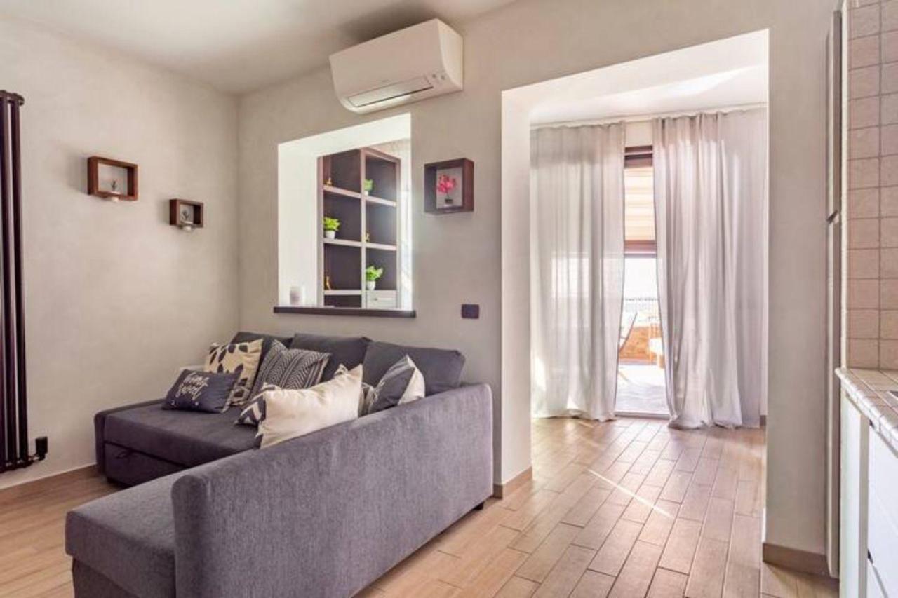 Old Lighthouse - Beach Apartment - Fiumicino Airport Экстерьер фото