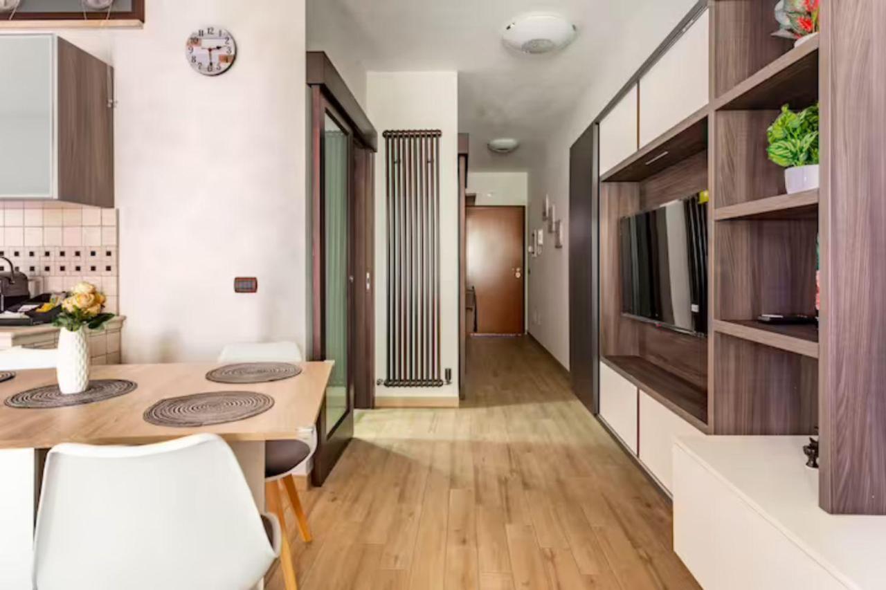 Old Lighthouse - Beach Apartment - Fiumicino Airport Экстерьер фото